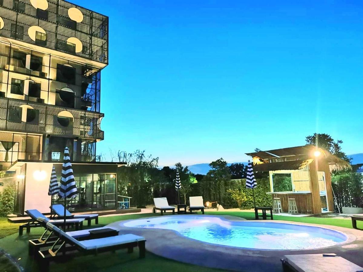 Hotel Fuse Rayong Buitenkant foto