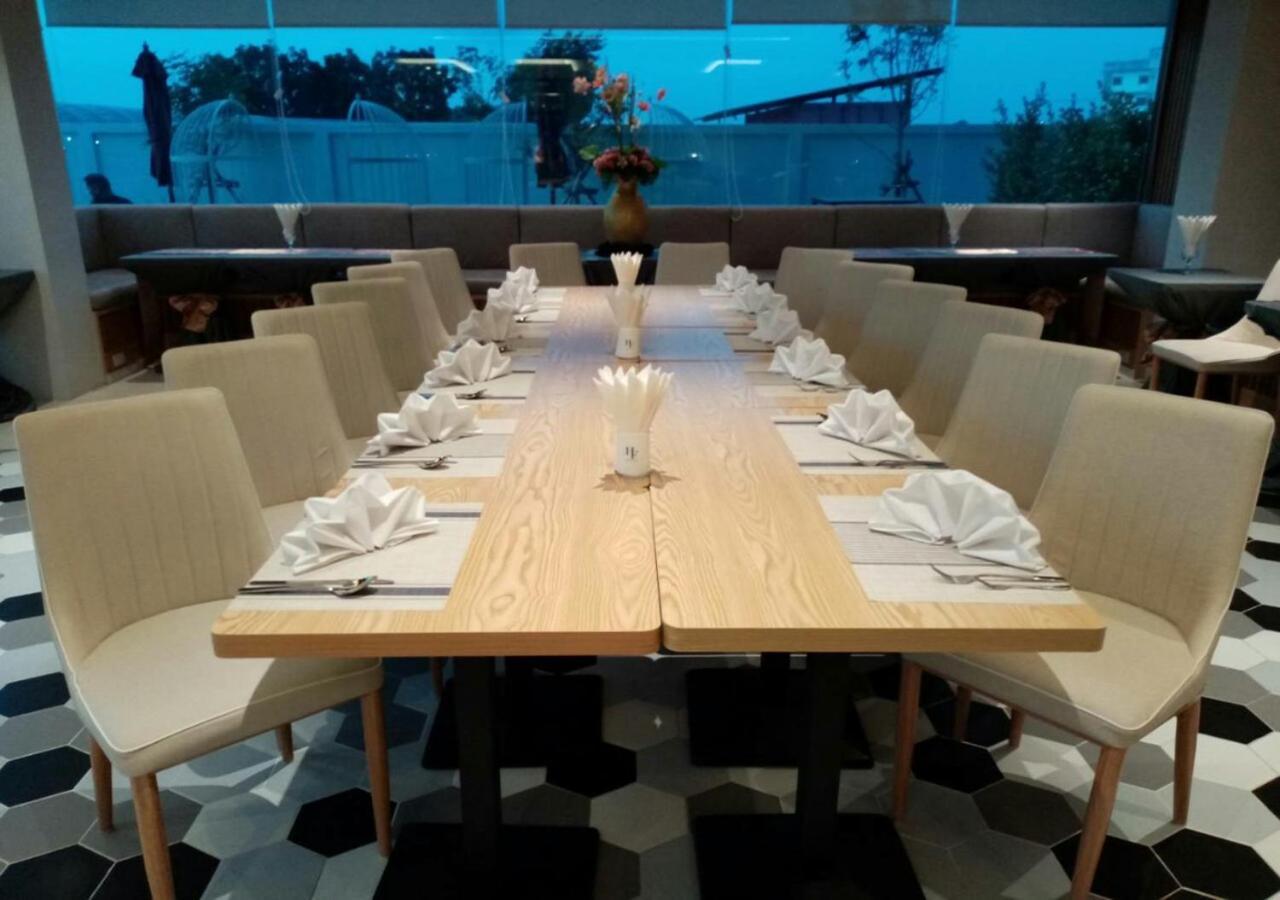 Hotel Fuse Rayong Buitenkant foto